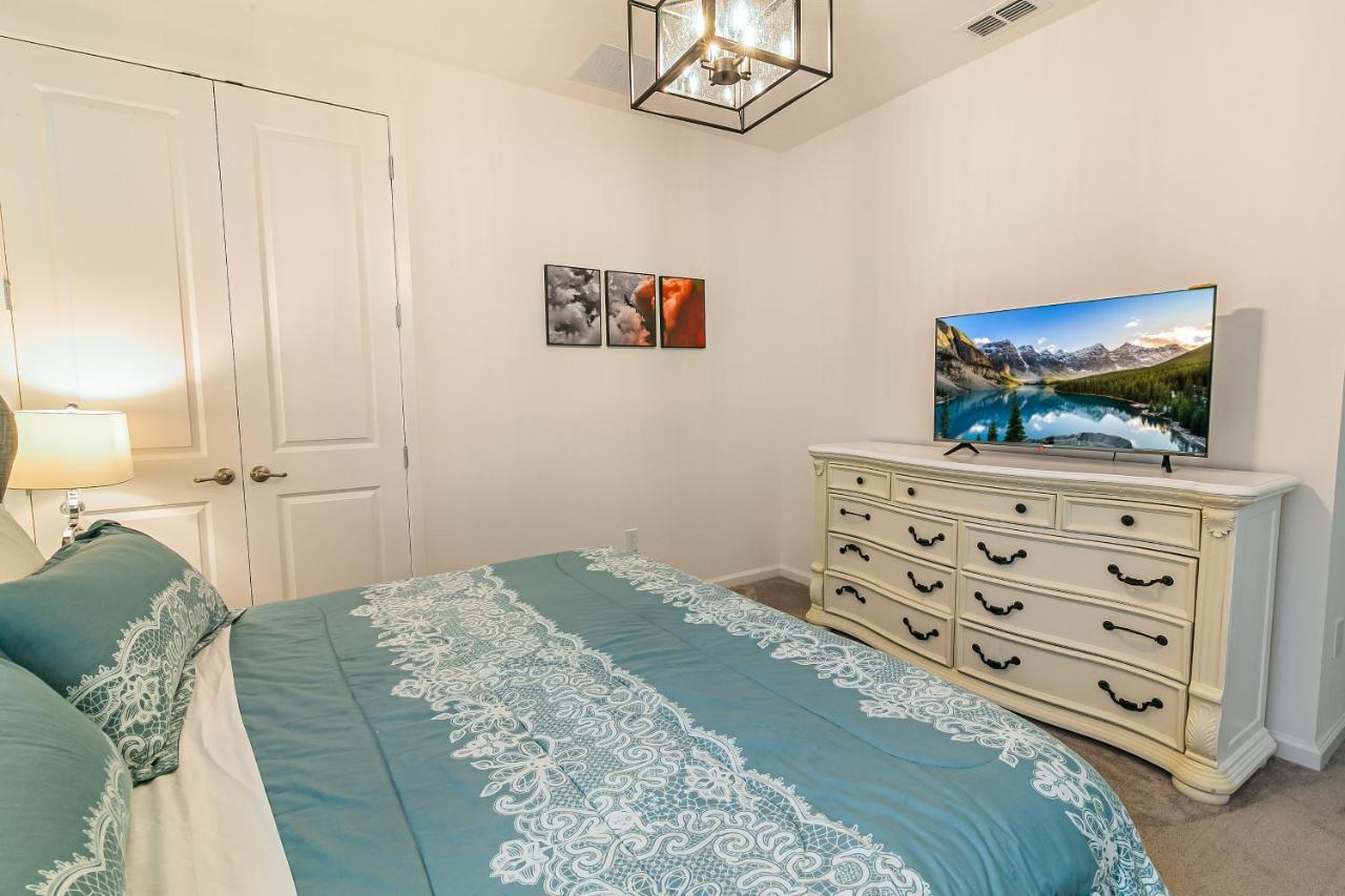 Luxury 12 Bedrooms Pool House 10 Min To Disney4630 Kissimmee Exterior photo